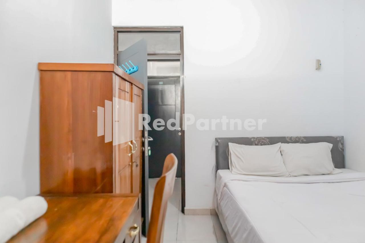 Oyo 2770 Zleepy Wisma Khazri Bogor Dış mekan fotoğraf
