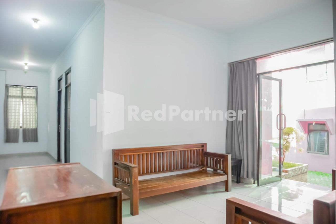 Oyo 2770 Zleepy Wisma Khazri Bogor Dış mekan fotoğraf