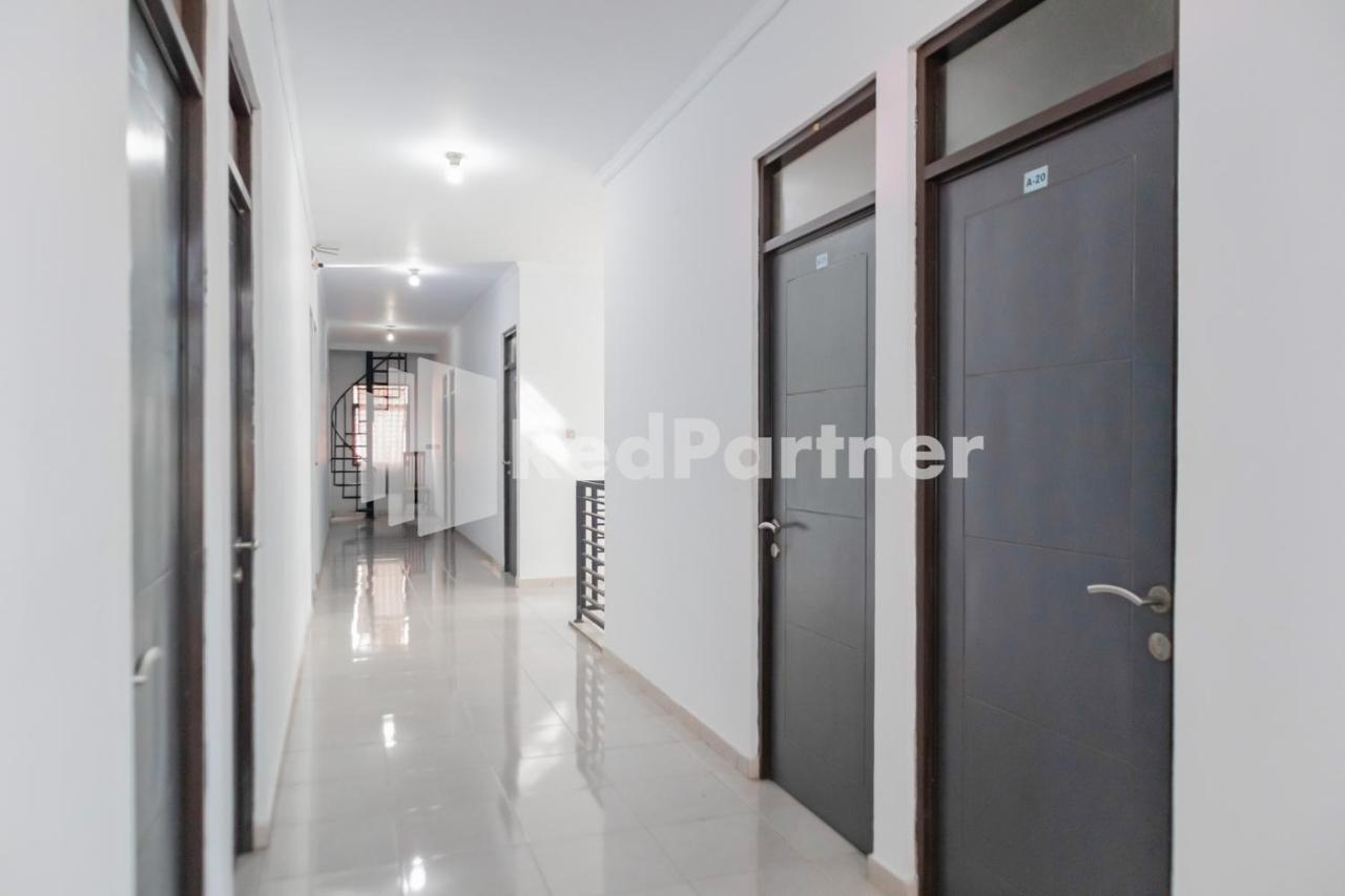 Oyo 2770 Zleepy Wisma Khazri Bogor Dış mekan fotoğraf