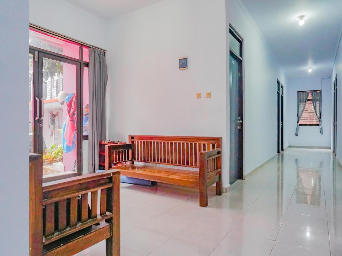 Oyo 2770 Zleepy Wisma Khazri Bogor Dış mekan fotoğraf