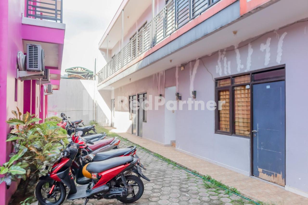 Oyo 2770 Zleepy Wisma Khazri Bogor Dış mekan fotoğraf