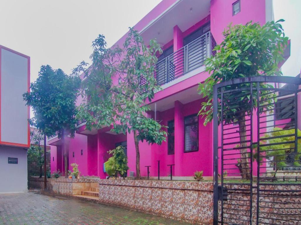 Oyo 2770 Zleepy Wisma Khazri Bogor Dış mekan fotoğraf
